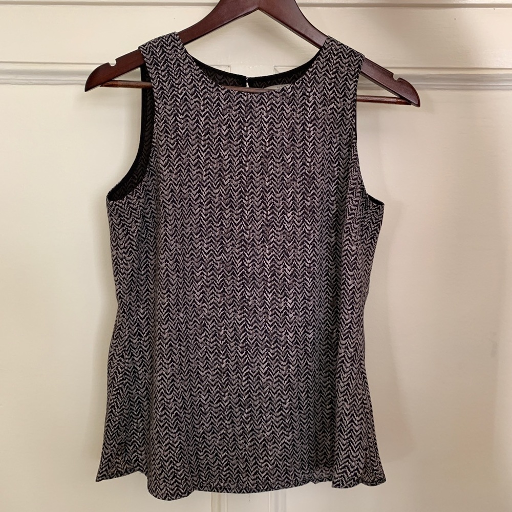 LOFT Sleeveless Patterned Top